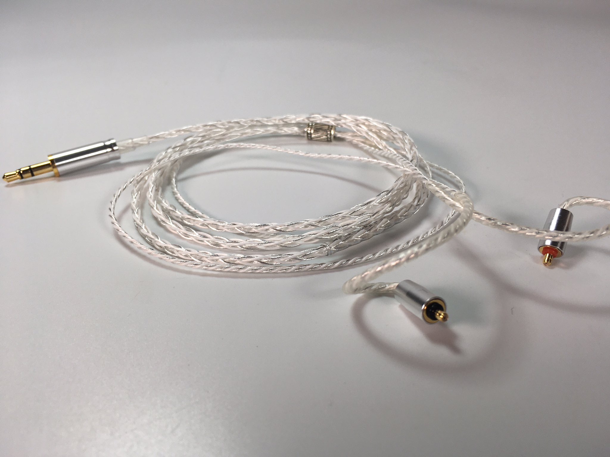 UNCOMMON 3D-OFC-Hybrid-44BAL(OFC銀メッキMMCXコネクタ付編込みイヤホンケ(中古品) 19110801.jpg